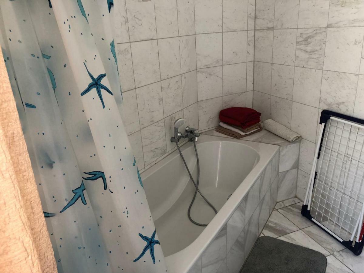 Ferienwohnung Mitten In Wiesbaden Luaran gambar