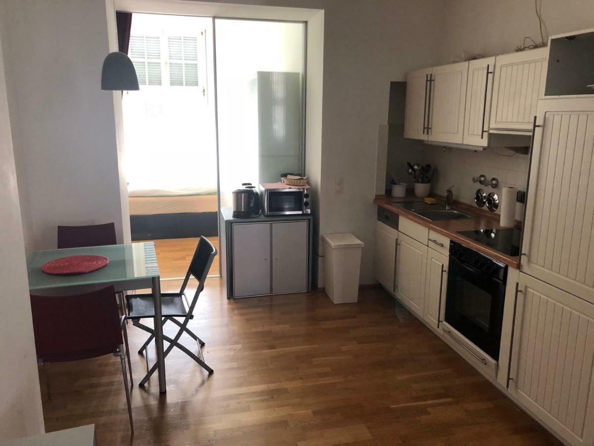 Ferienwohnung Mitten In Wiesbaden Luaran gambar